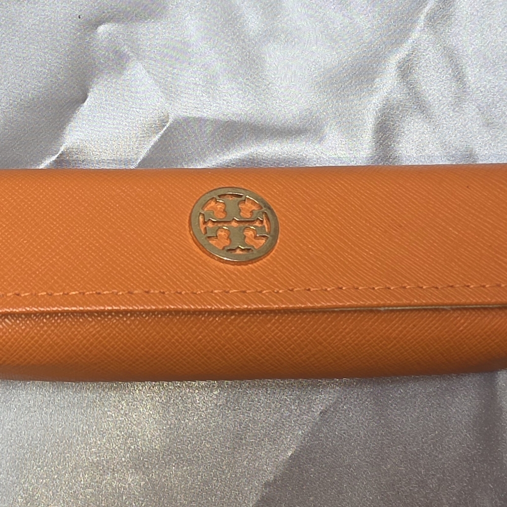 Tory Burch Orange Leather Logo Continental Glass Casewith Gold Emblem Or Use Pen